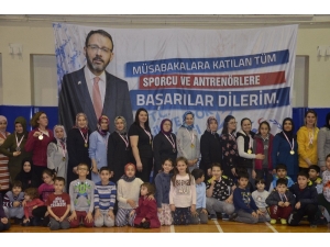 Bilecik’te Badminton Turnuvası Düzenlendi