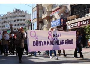 Kuşadası’nda 8 Mart Dünya Emekçi Kadınlar Günü Etkinlikleri