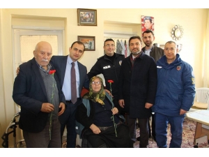 Protokolden Şehit Annesine Ziyaret