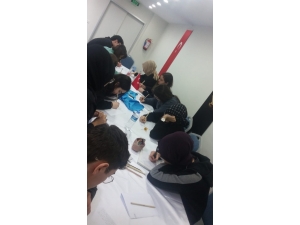 ’Genç Kalemler Yazıyor’ Projesi