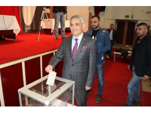 Kardemir Karabükspor, Mehmet Yüksel İle ’Devam’ Dedi