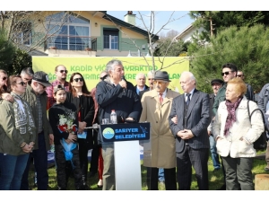 Sarıyer Belediyesi Kansere Yenik Düşen Kadir Yiğit Bayraktar’ın Adını Ölümsüzleştirdi