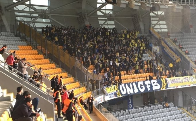 Başakşehir - Fenerbahçe Maçında Kavga