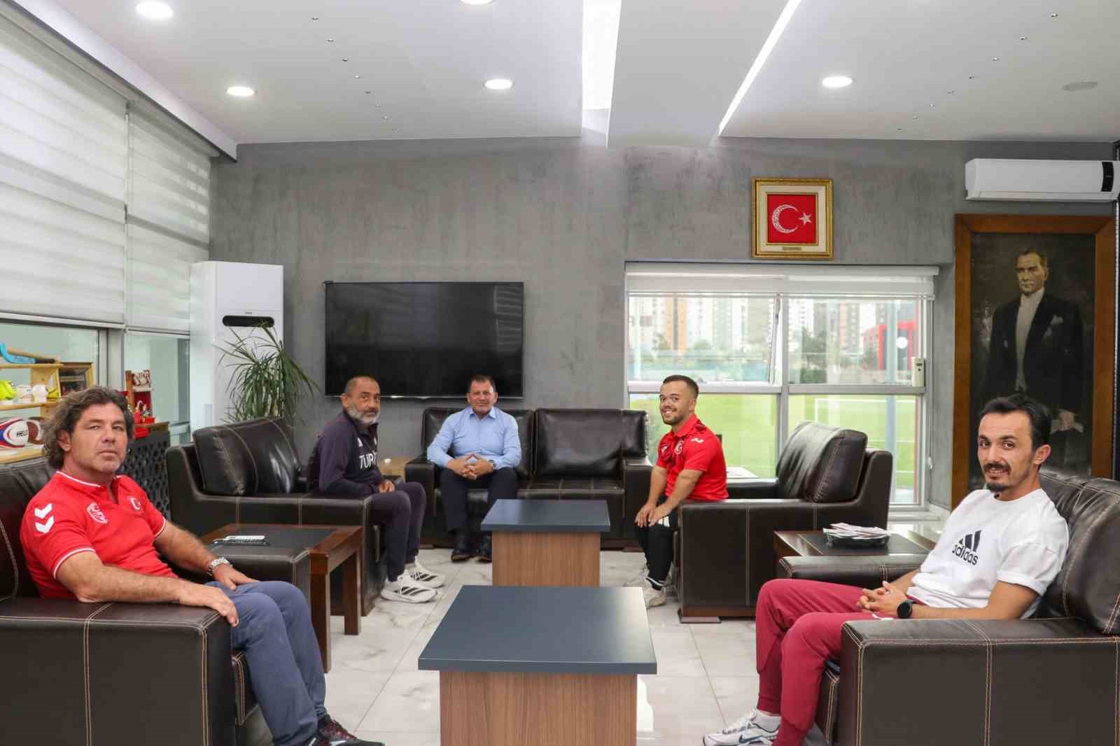 paralimpik-milli-halterci-cagdas-kaya-ya-dunya-sampiyonasi-oncesi-destek