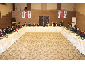 İşadamları "4 Adımda Dış Ticaret" Programında Buluştu