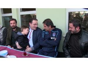 Ünal Karaman, Trabzonspor Borçka Futbol Okulu’nu Ziyaret Etti