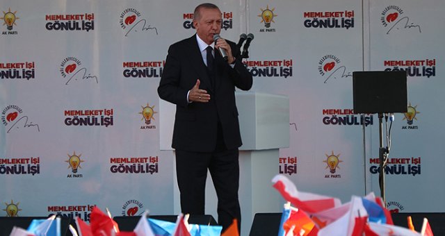 Cumhurbaşkanı Erdoğan, Diyarbakırlılara Müjdeyi Verdi: Temelini Bugünlerde Atıyoruz