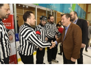 Buz Hokeyi Erkeklerde Şampiyon Zeytinburnu Belediyesi Spor Kulübü Oldu