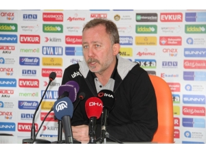 Sergen Yalçın: ”Çok Daha Kolay Kazanabilirdik”