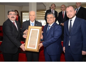 Bilecik Belediye Başkanı Can’dan Bahçeli’ye Anlamlı Hediye
