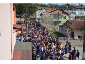 Çaylı’dan Miting Havasında Mahalle Gezisi