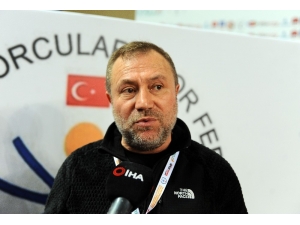 Inas Avrupa Salon Atletizm Şampiyonası’nda Millilerden 21 Madalya