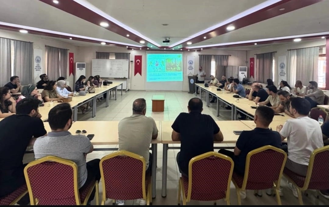 ogretmenlere-orman-yanginlari-konusunda-hayati-egitim
