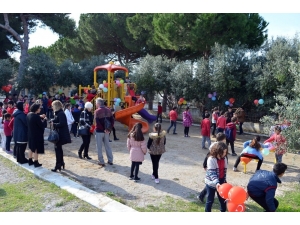 Didimli Gönüllüler Okullara Desteğini Sürdürüyor