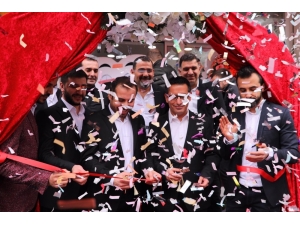 Dentapol Zeytinburnu’nda Açıldı