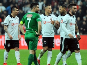 Medel-quaresma Kavgası Dış Basında