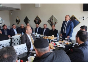 Ak Parti İl Teşkilatı Bahşılı’da Muhtarla Bir Araya Geldi