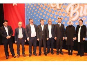 En Genç Milletvekilinden Siyaset Tavsiyesi