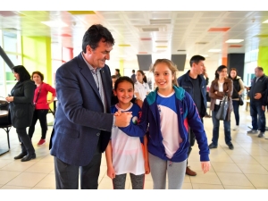 Genç Raketler Şampiyonluk İçin Ter Döktü