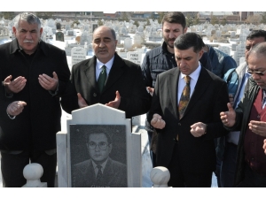 Gazeteci Merhum Öner Daşdelen Mezarı Başında Anıldı