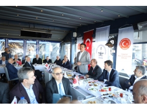 Zeybekci: "Her Şey Rayına Oturacak"