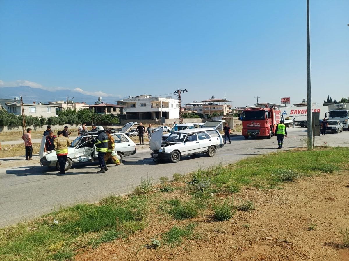 hassa-da-trafik-kazasi-1-yarali