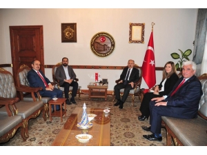 Başkan Fındıkoğlu, Vali Karadeniz’i Ziyaret Etti