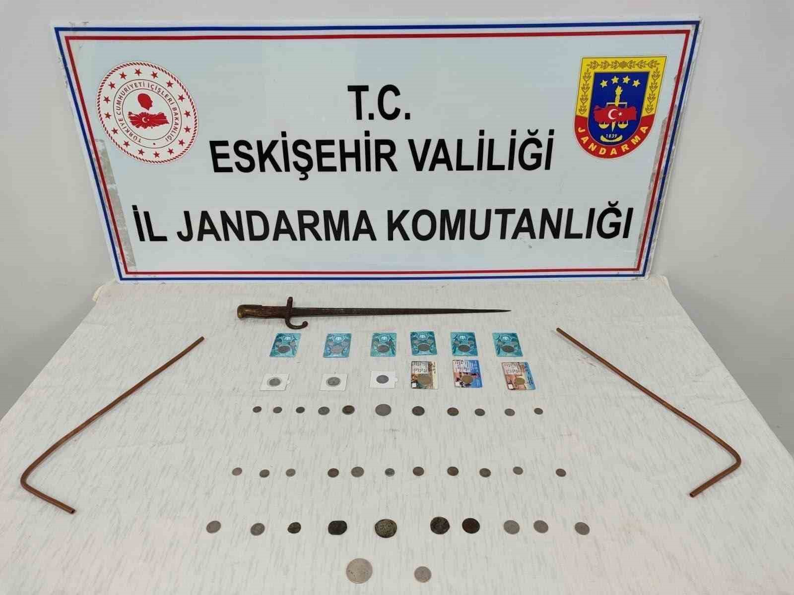 satilmaya-hazirlanan-tarihi-eserler-ele-gecirildi