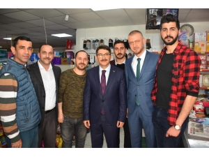 Başkan Çelik Üç Mahallede Esnafları Dinledi