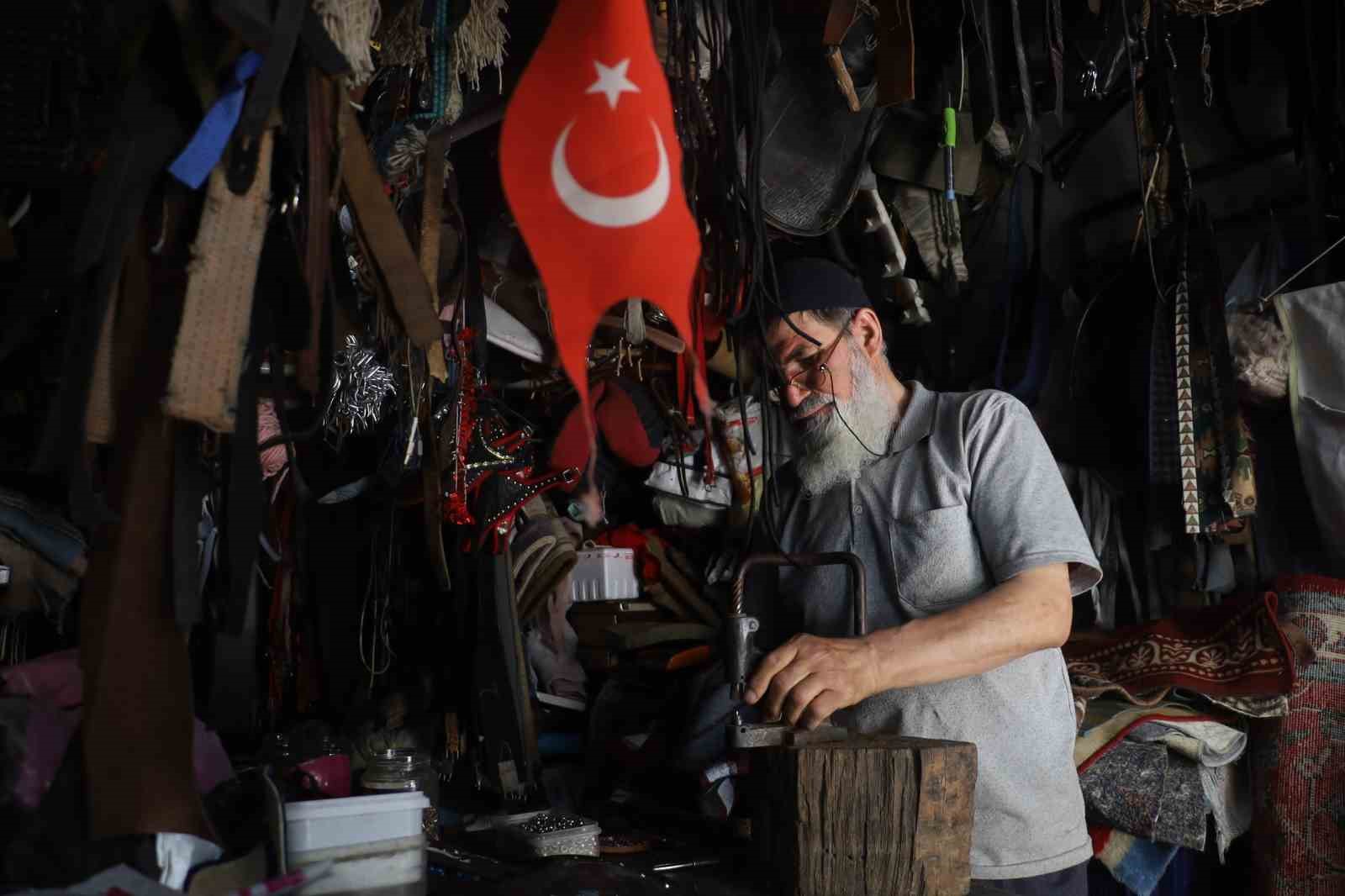 sivas-ta-meslegin-son-temsilcisi-60-yillik-sarac-son-donemlerde-yurt-disina-uretim-yapiyor