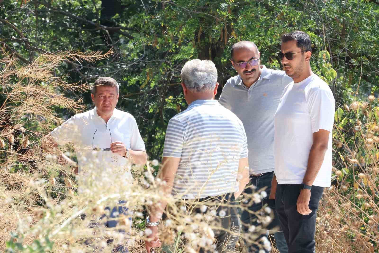 il-muduru-simsek-ten-okulun-yeni-spor-alani-projesine-inceleme