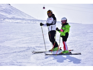 Şampiyon Babanın Şampiyon Kızı Festivale Damgasını Vurdu