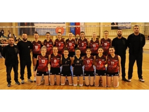 İdmanyurduspor Bayan Voleybol Takımı Grup Lideri Olarak Finale Çıktı