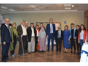 Huzurevi Sakinlerinden El Sanatları Sergisi