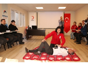Antalya Ulaşım A.ş. Şoförlerine İlk Yardım Eğitimi