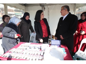 Murat Aydın’ın Mikrofon Uzattığı Engelli Vatandaş, “Beykoz’a Hizmet Yapmanızı İstiyoruz”