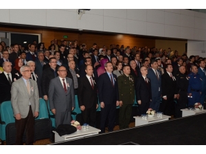 Koreli Sinyap Oih Ayakta Alkışlandı