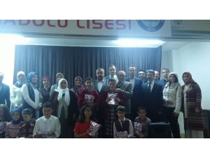 Pazarlar’da Öğrenciler, Velileri İle Şiir Okudu