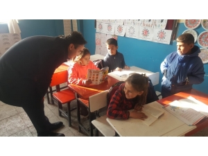 Kaymakam Dundar’dan Okul Ziyareti