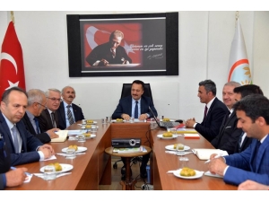 Vali Şentürk’ten Tarım Ve Orman İl Müdürlüğüne Ziyaret