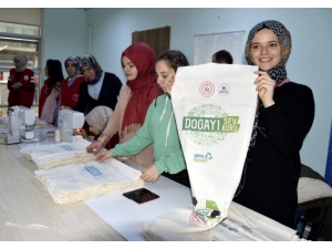 Gençlik Merkezinden Bez Çanta Projesi