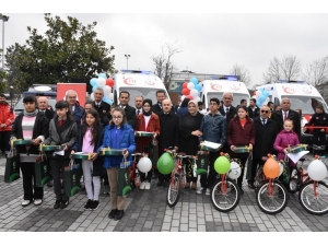 Düzce’de 4 Yeni Ambulans Hizmete Girdi