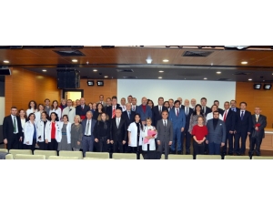 Eskişehir Şehir Hastanesinde 14 Mart Tıp Bayramı Kutlandı