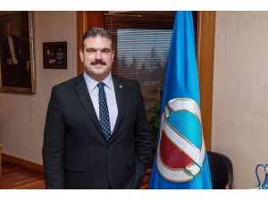 Rektör Çomaklı’dan Tıp Bayramı Kutlama Mesajı