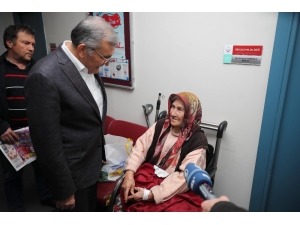 Beykoz Adayı Murat Aydın’dan 14 Mart Tıp Bayramı’nda Hastaneye Anlamlı Ziyaret