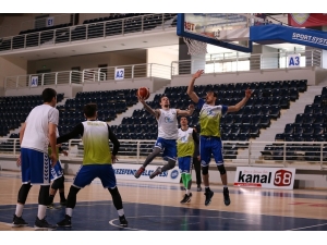 Denizli Basket Maç Saatini Bekliyor