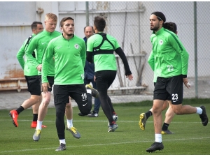 Atiker Konyaspor, Ç. Rizespor Hazırlıklarını Sürdürüyor