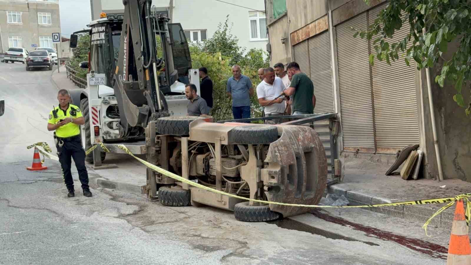 forklift-rampa-asagi-inerken-devrildi-1-i-agir-2-yarali