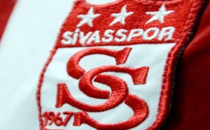 Sivasspor Kafilesini Taşıyacak Uçağa "yıldırım" Rötarı