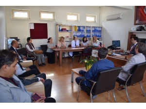 Ayvalık’ta Öğrenciler Kitaptan Kanatlar Projesi İle Okuma Alışkanlığı Kazanıyor